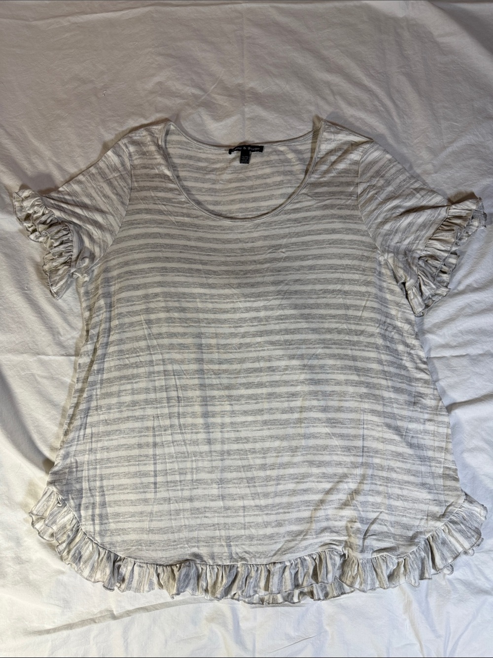 Cable & Gauge Striped Ruffle-Hem Women’s Top - Light Gray